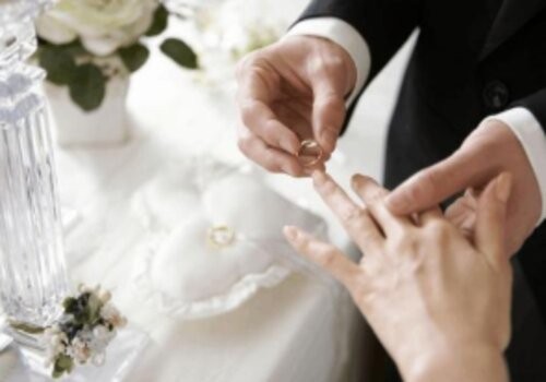 长沙市私家侦探：女方因婚外情离婚 法院判决赔偿前夫损失